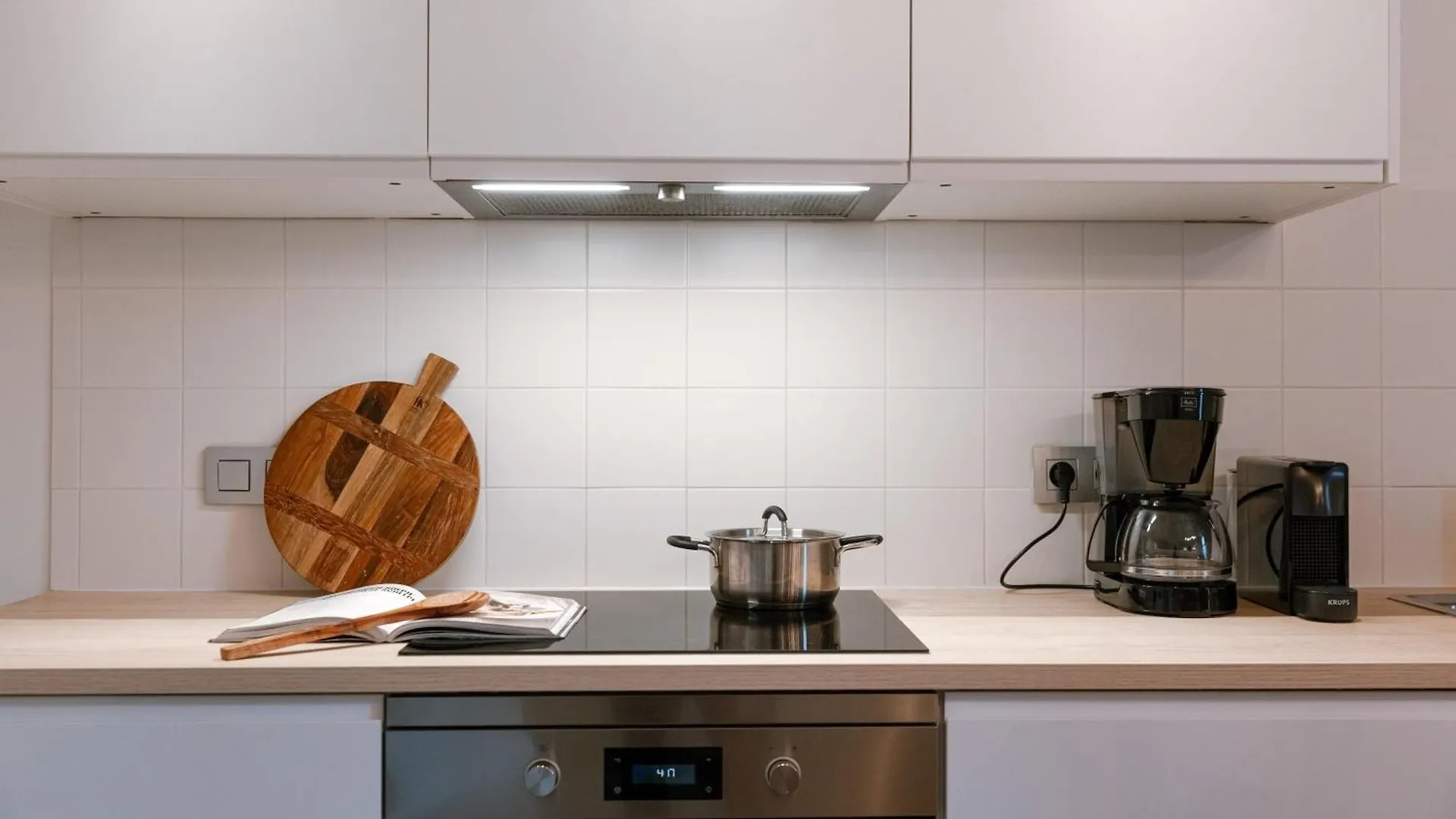 Huswell - Pleasant Apartment On Top Location In Ghent