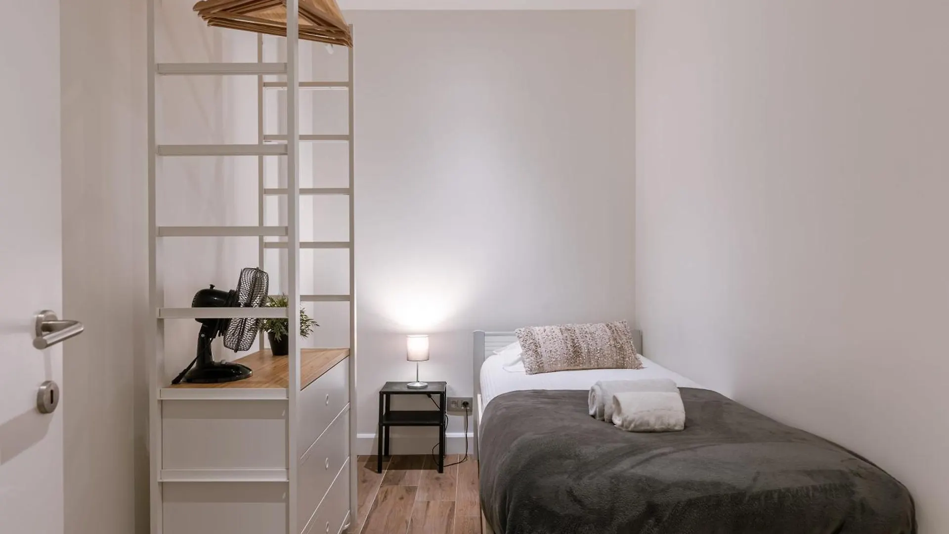 Huswell - Pleasant Apartment On Top Location In Ghent